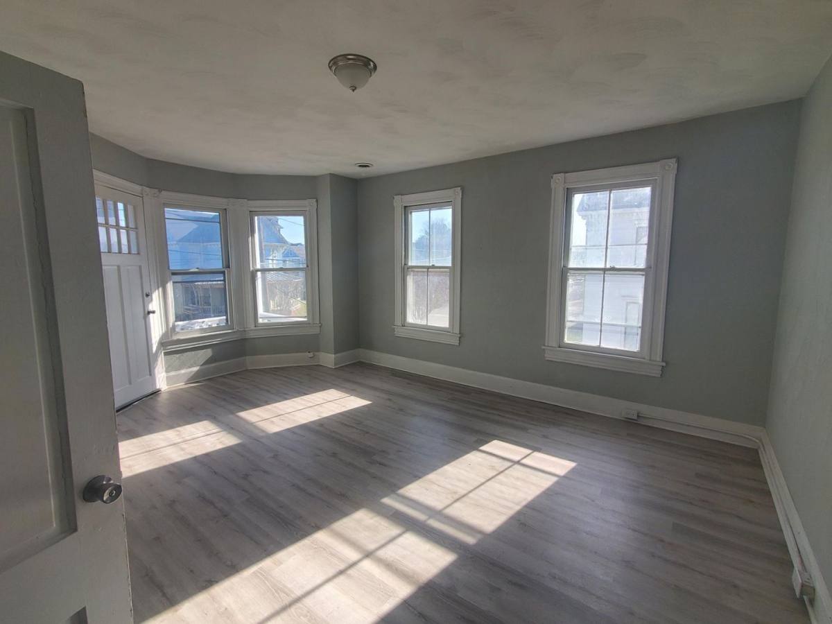 Apartment for rent at 246 Hatton St, Portsmouth, VA 23703