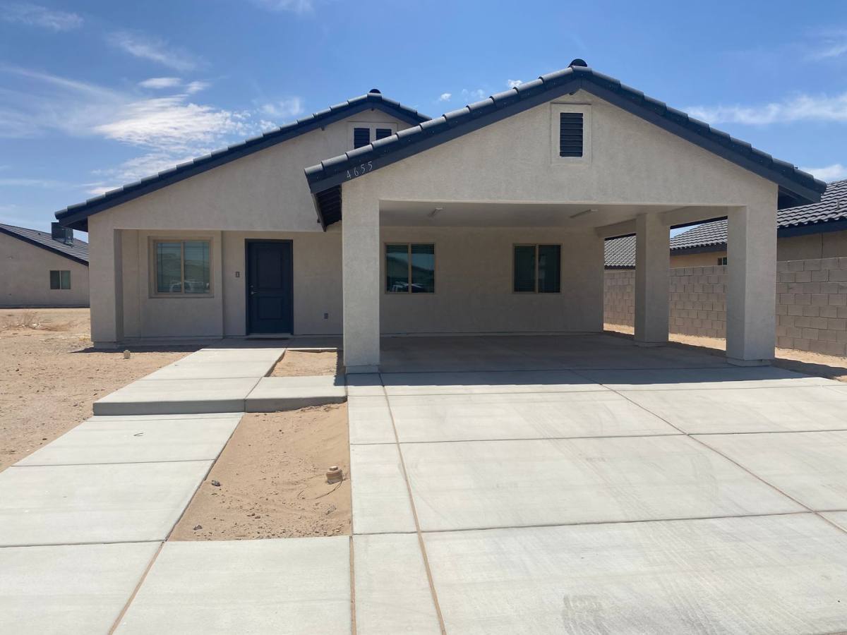 House for rent at 4655 E Los Olivos Dr, San Luis, AZ 85336