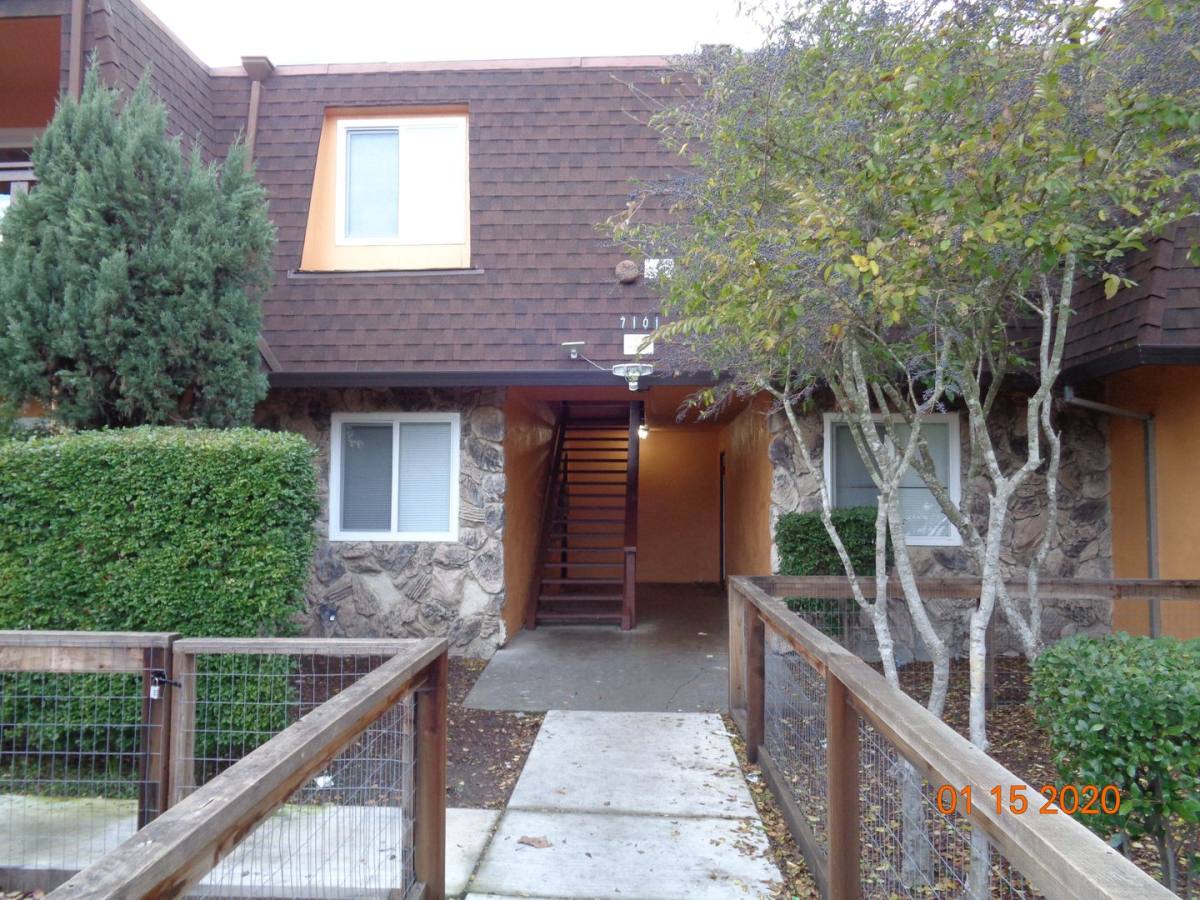 Apartment for rent at 7101 Avenida Cala, Rohnert Park, CA 94928