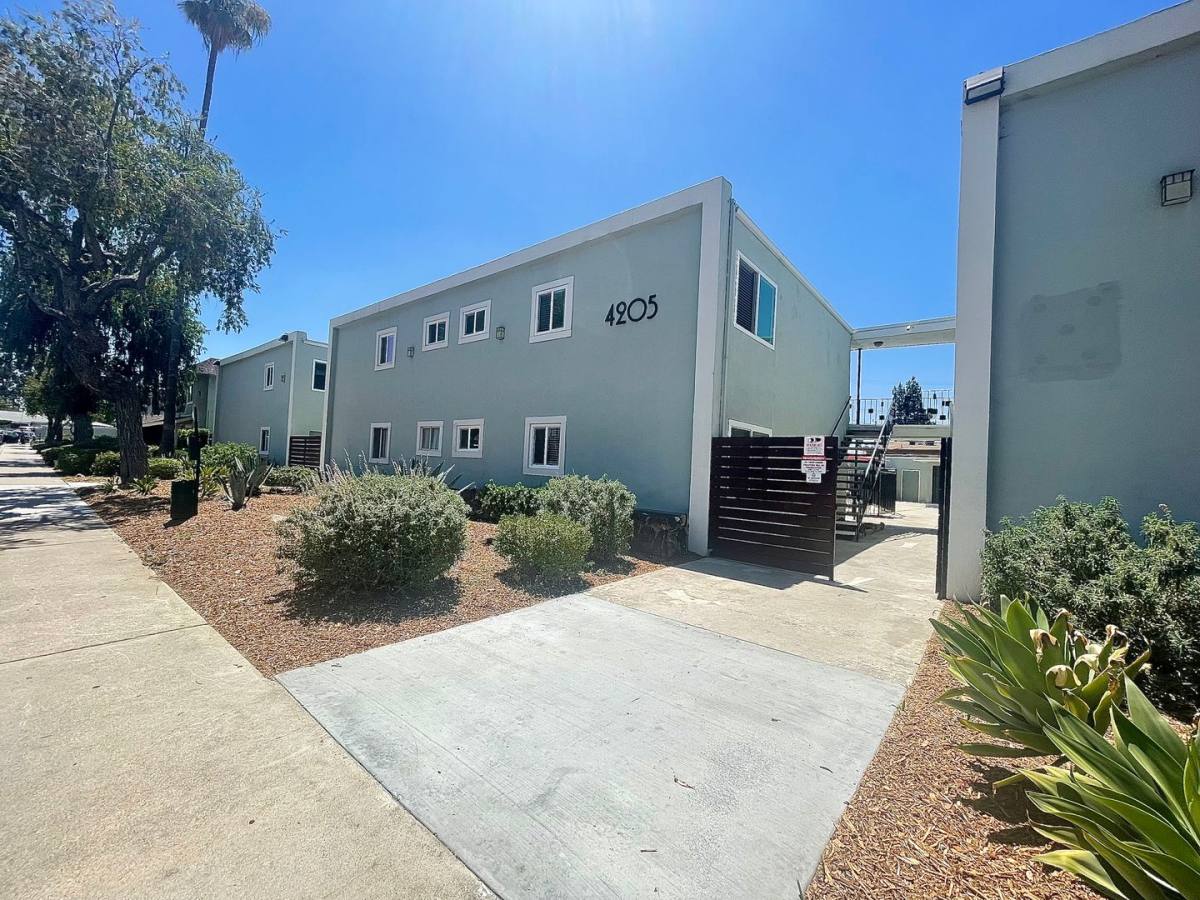 Apartment for rent at 4205 - 4251 Evart St, Montclair, CA 91763