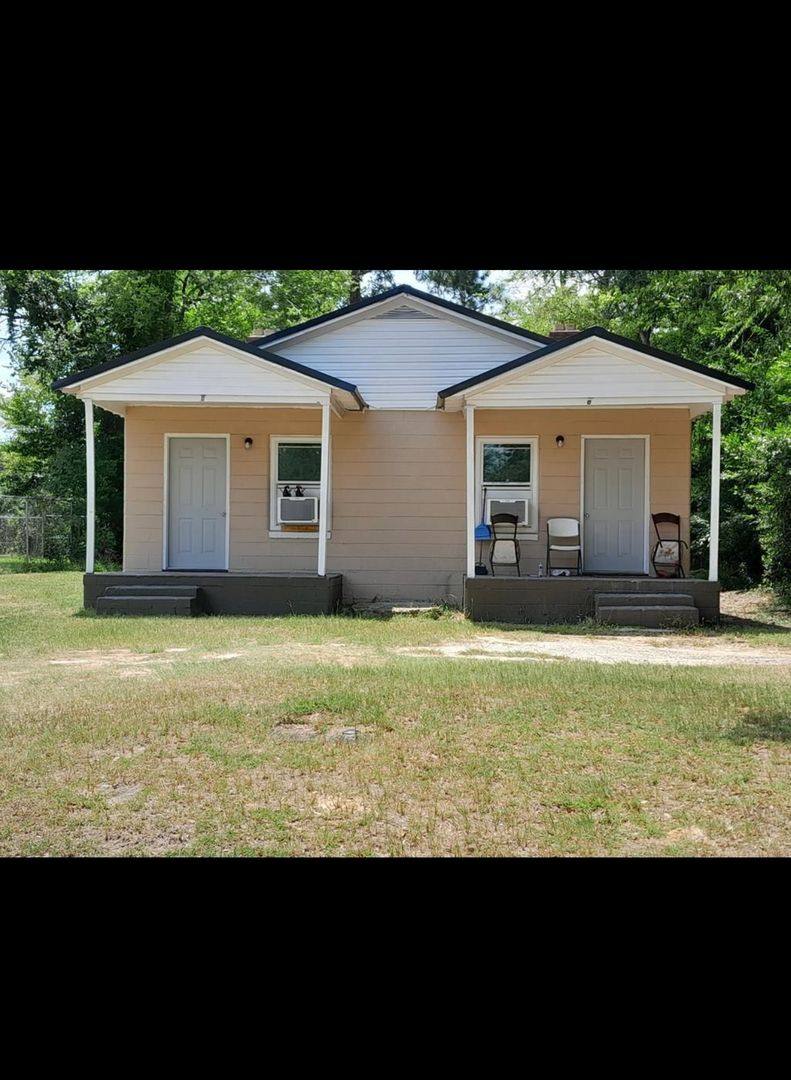Apartment for rent at 610 Burke Ave, Albany, GA 31701