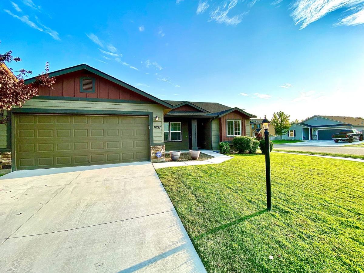 House for rent at 11217 W Bodie River Loop, Nampa, ID 83686