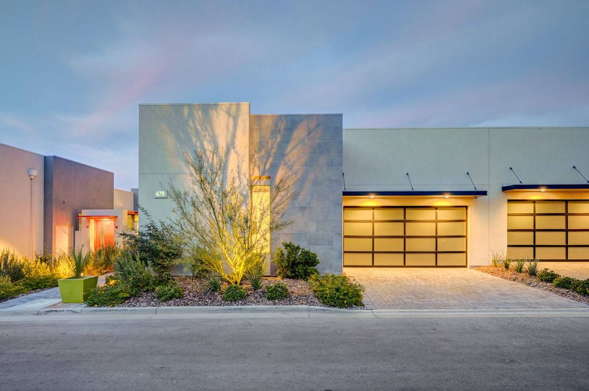 Townhouse for rent at 678 Falcon Summit Court, Henderson, NV 89012