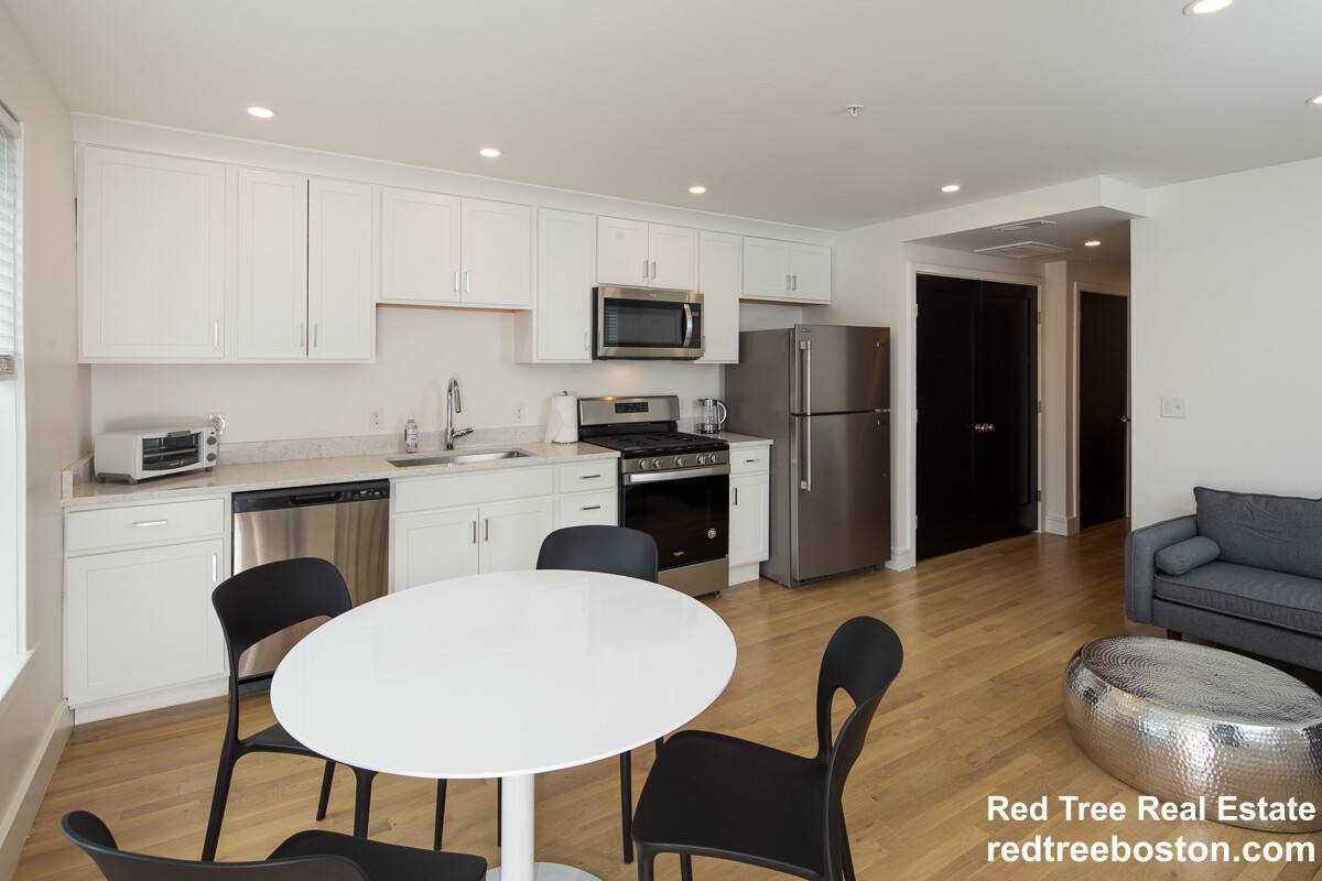 Apartment for rent at 92 Brown St, Waltham, MA 02453