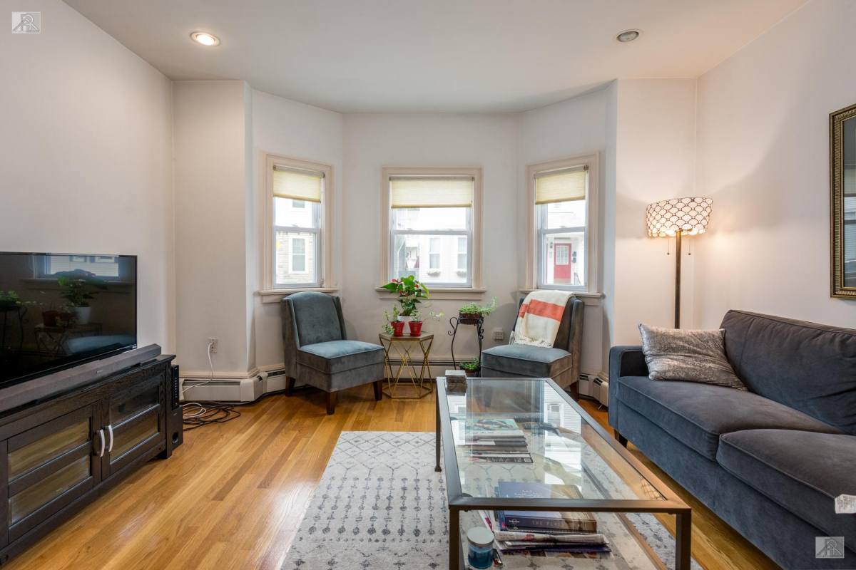 Apartment for rent at 162 L St #1, South Boston, MA 02127