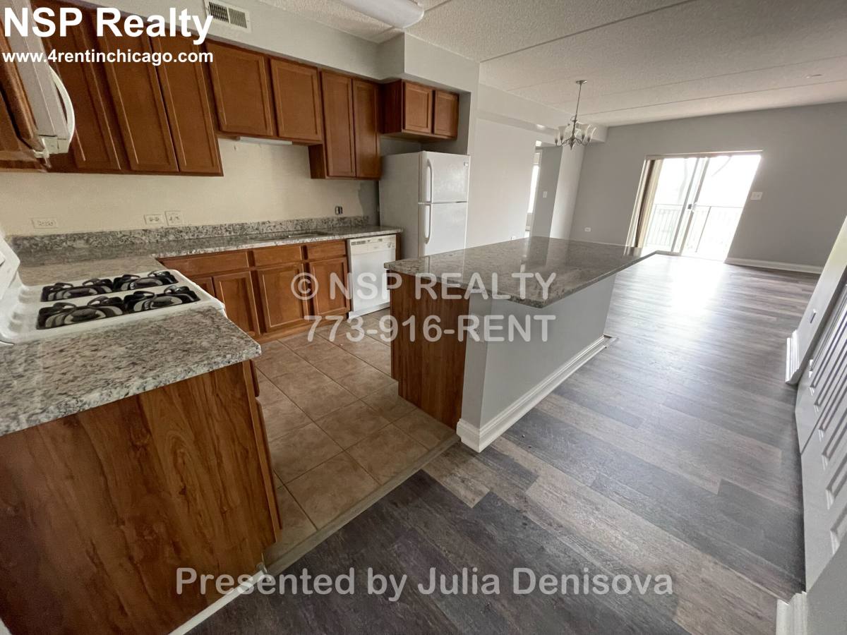 Condo for rent at 3420 Old Arlingon Heights #303, Arlington Heights, IL 60004