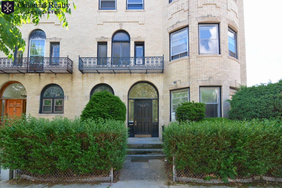 Apartment for rent at 923 Beacon St #3, Boston, MA 02215