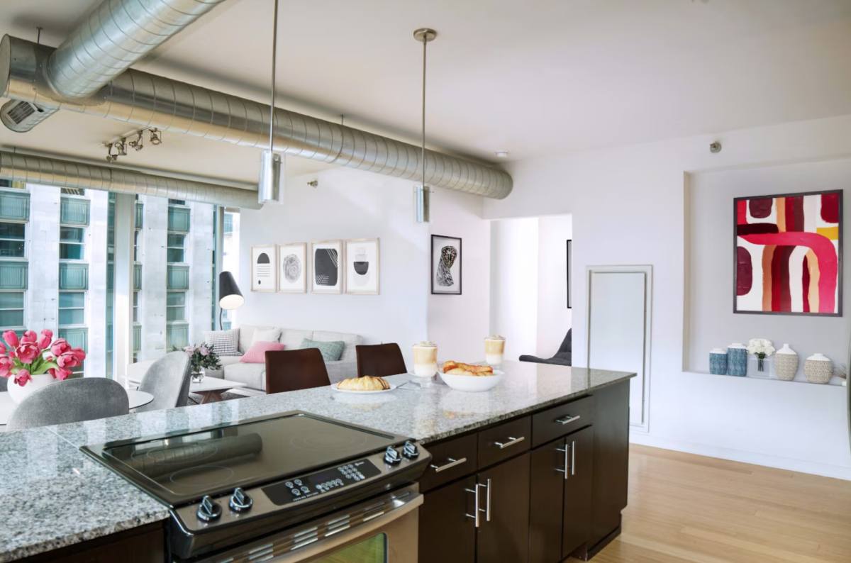Apartment for rent at 345 W Kinzie St #2706, Chicago, IL 60654