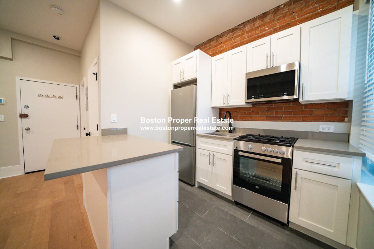 Apartment for rent at 181 Saint Botolph #4, Boston, MA 02118