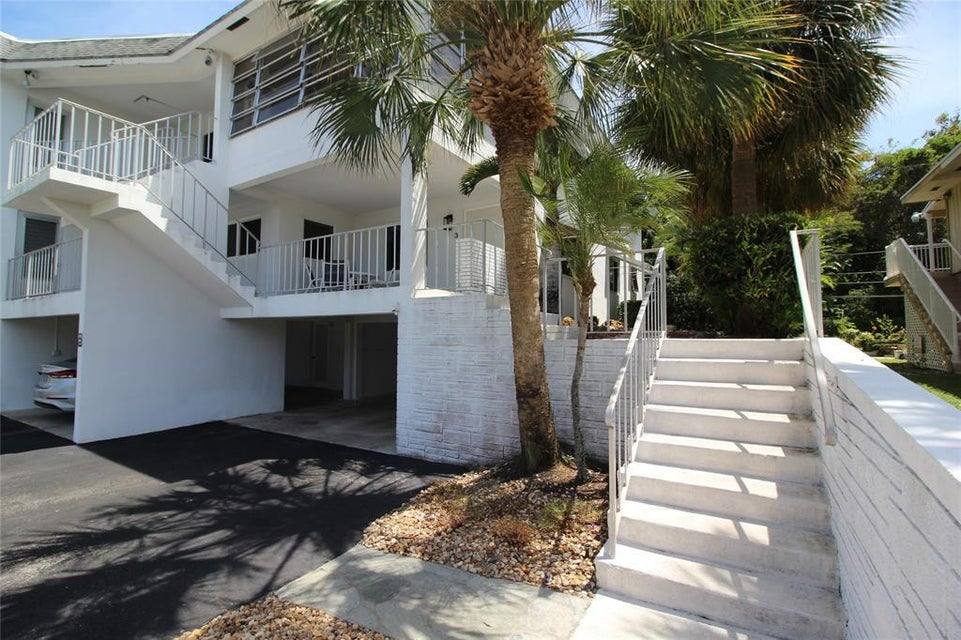 Apartment for rent at 450 SW 9th St #3, Boca Raton, FL 33432