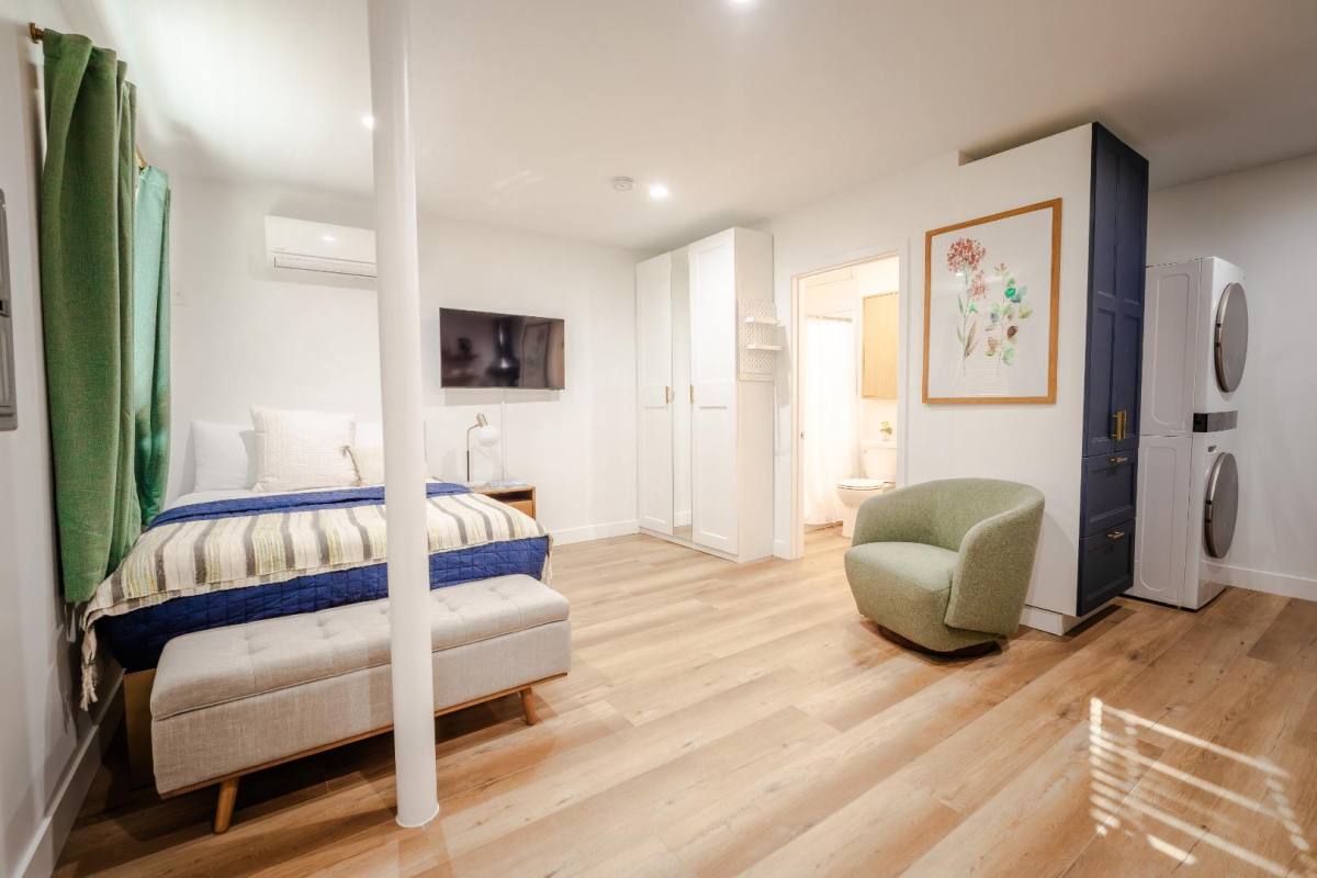 Apartment for rent at 3499 Sawtelle Blvd #24, Los Angeles, CA 90066