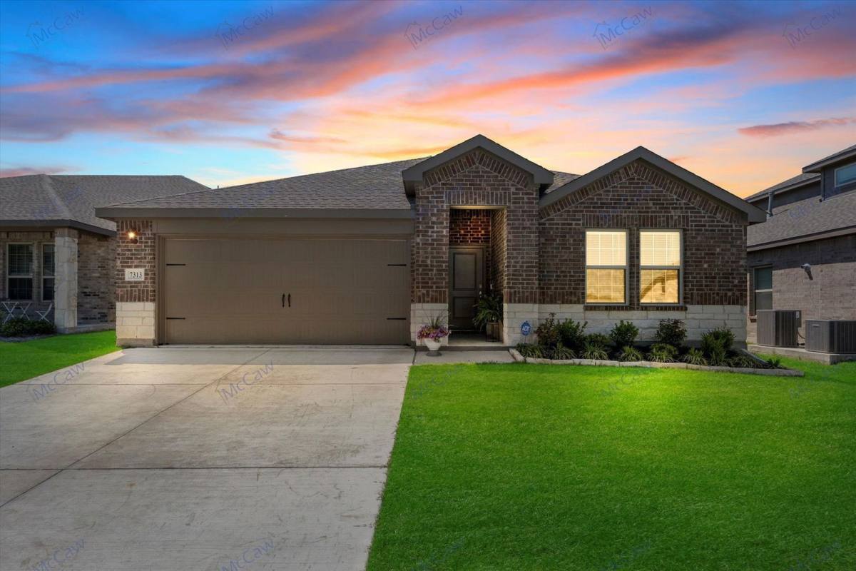 House for rent at 7313 Mayplace Dr, McKinney, TX 75071