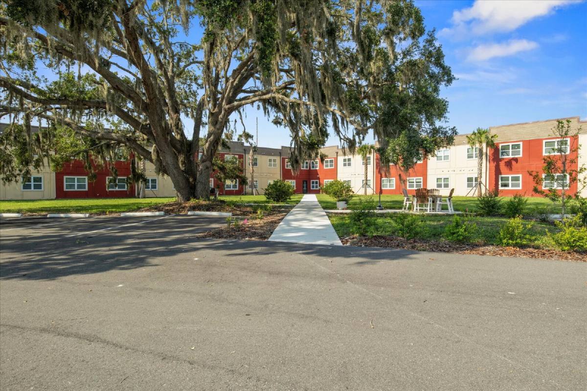 Apartment for rent at 260 Spanish Moss Circle, Sebring, FL 33876
