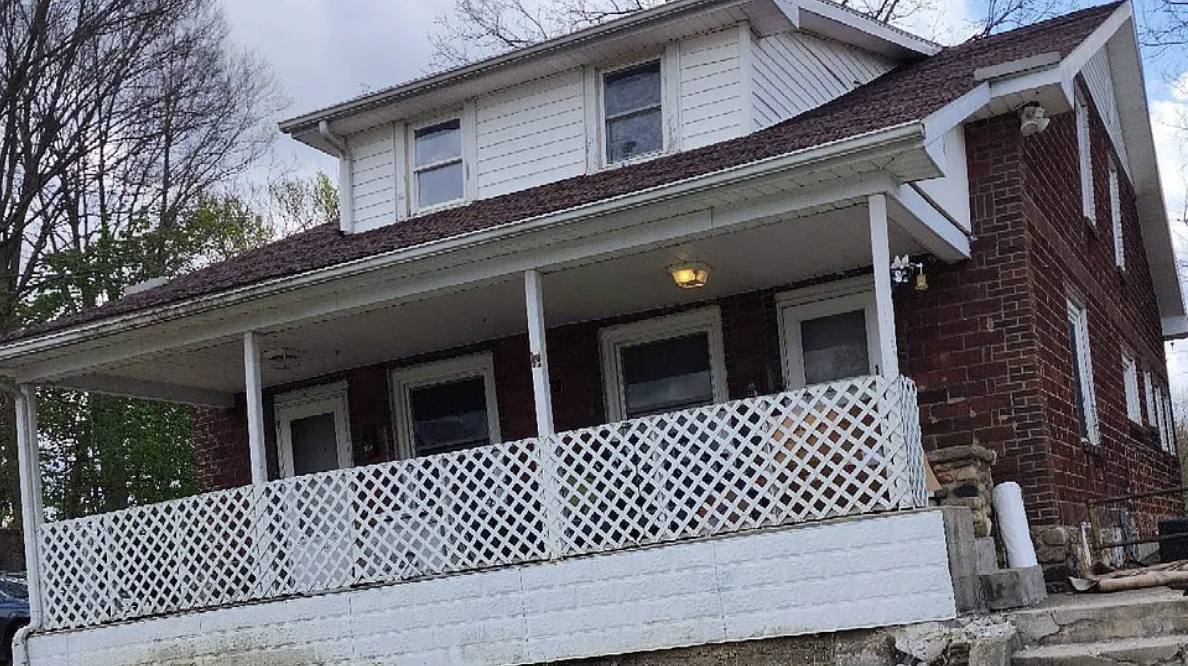 Apartment for rent at 310 E Marshall St, Marion, IN 46952