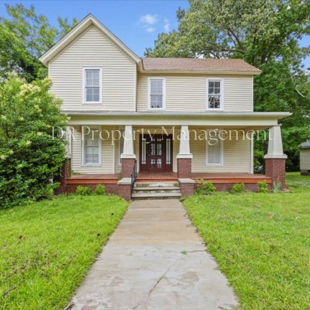 House for rent at 314 Park Ave W, Wilson, NC 27893