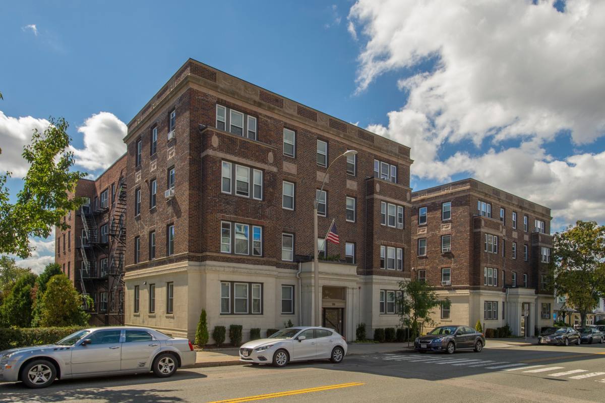 Apartment for rent at 136 Highland Ave #5, Somerville, MA 02143