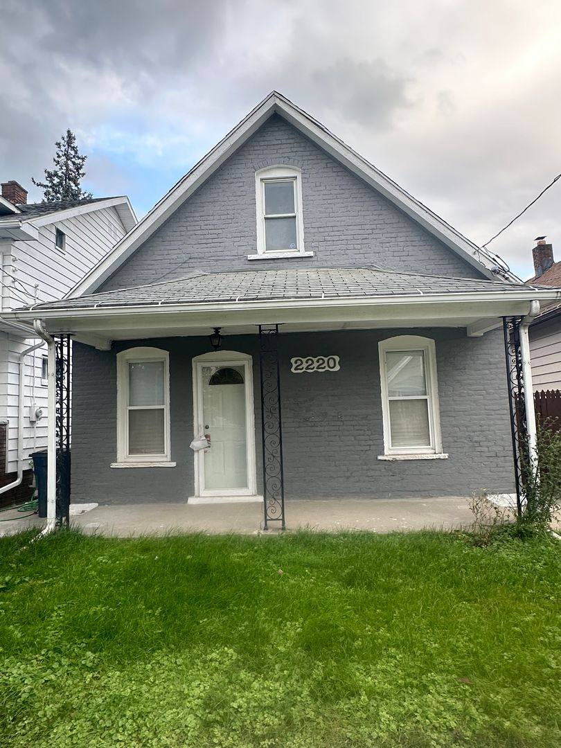House for rent at 2220 Genesee St, Toledo, OH 43605