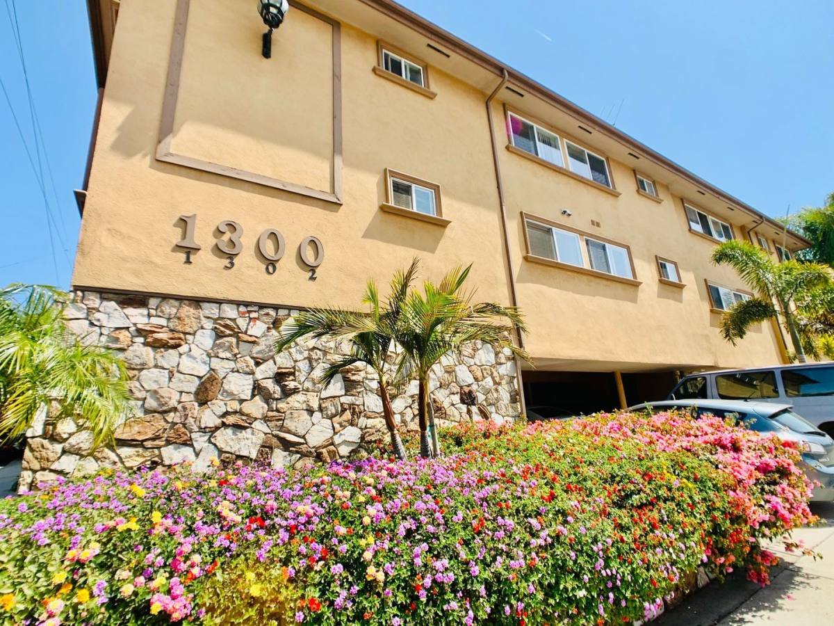 Apartment for rent at 1300 S Barrington Ave, Los Angeles, CA 90025