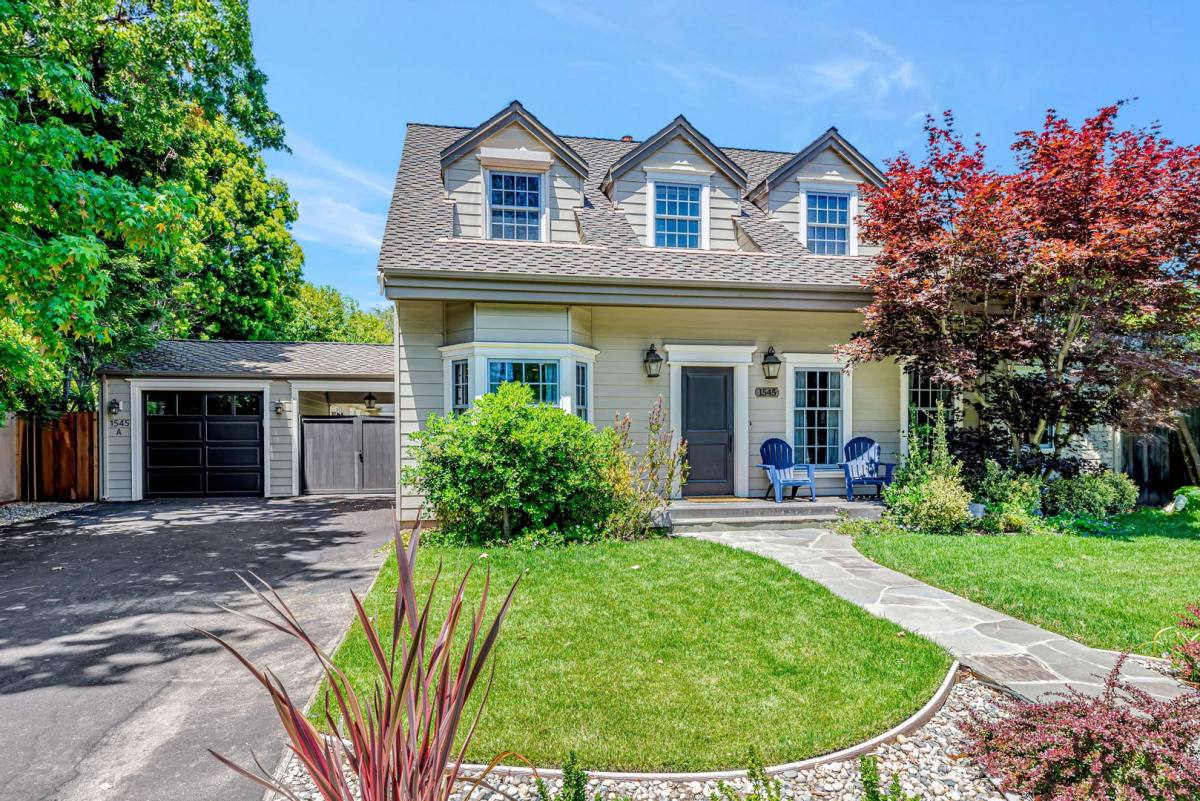 Townhouse for rent at 1545 Laurel Place, Menlo Park, CA 94025