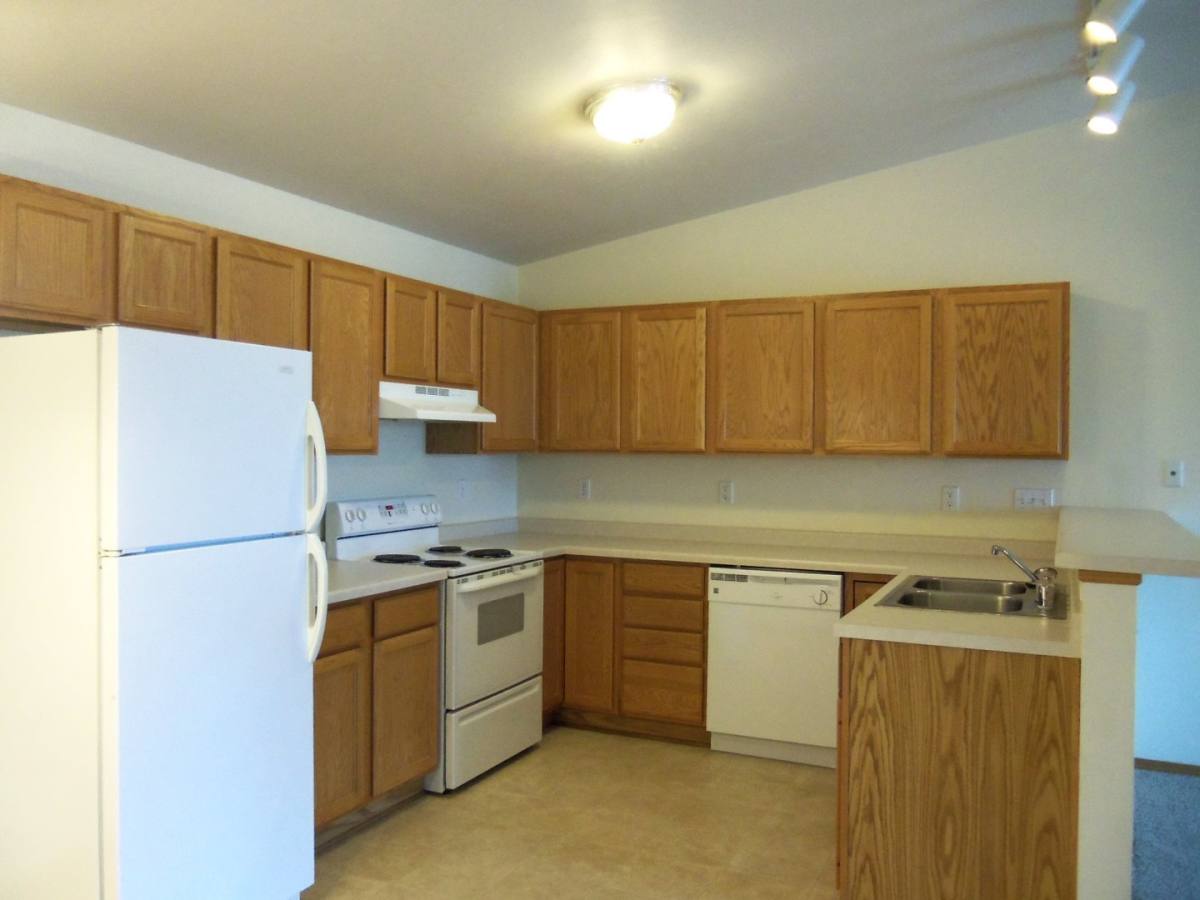 Apartment for rent at Lamplight Phase I, 112-184 Lamplighter, Kaukauna, WI 54130