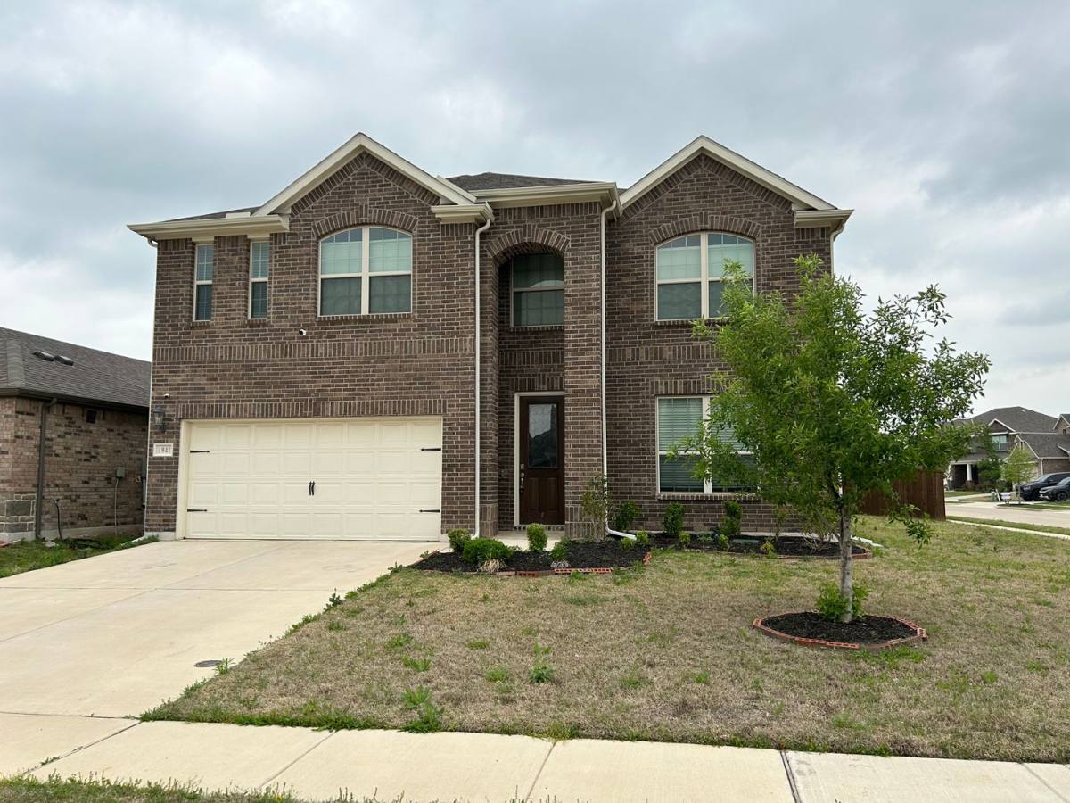 House for rent at 1941 Tomahawk Trail, Aubrey, TX 76227