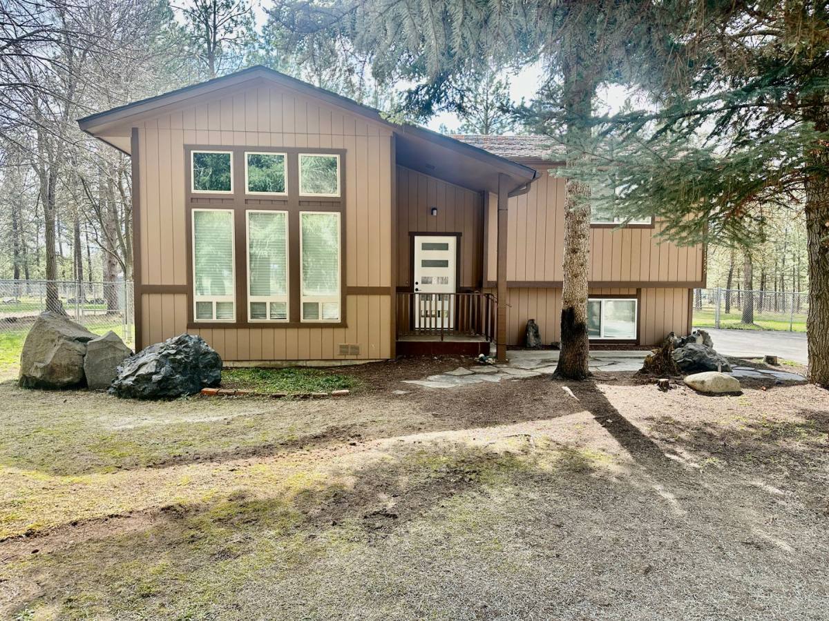 House for rent at 11555 W Tamarac Lane, Nine Mile Falls, WA 99026