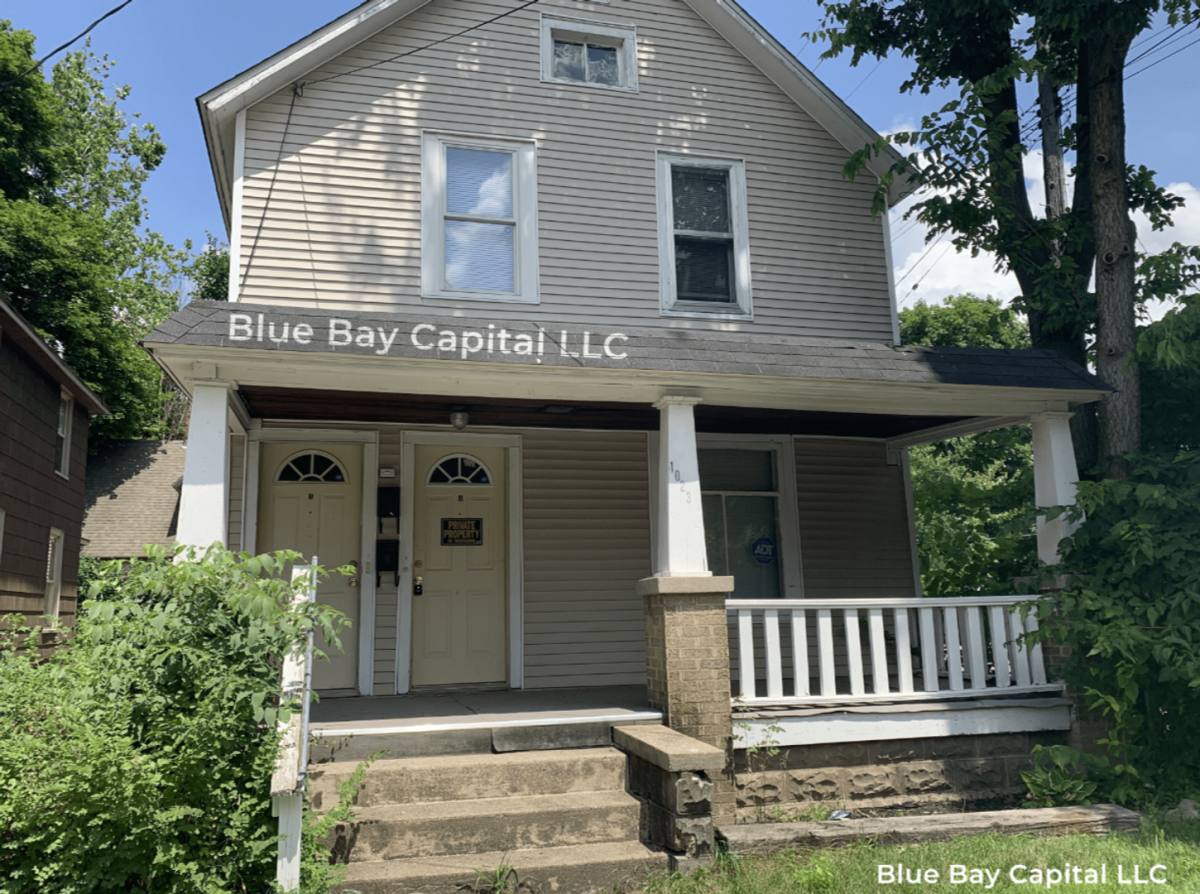 Apartment for rent at 1023 Washington Ave, Kalamazoo, MI 49001