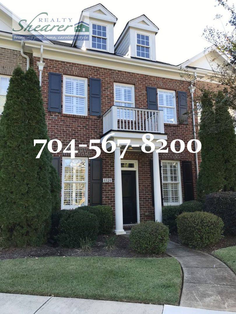 Townhouse for rent at 8328 Indigo Row, Charlotte, NC 28277