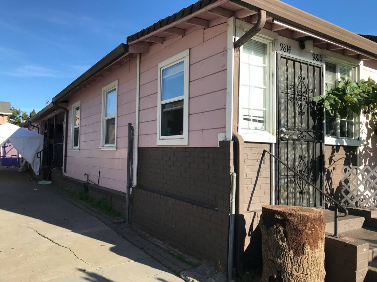 Apartment for rent at 9814 C St, Oakland, CA 94603