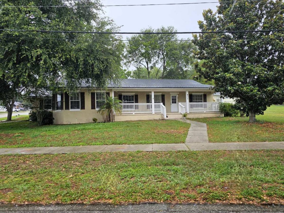 House for rent at 931 Sunset Shores Dr, Clermont, FL 34715