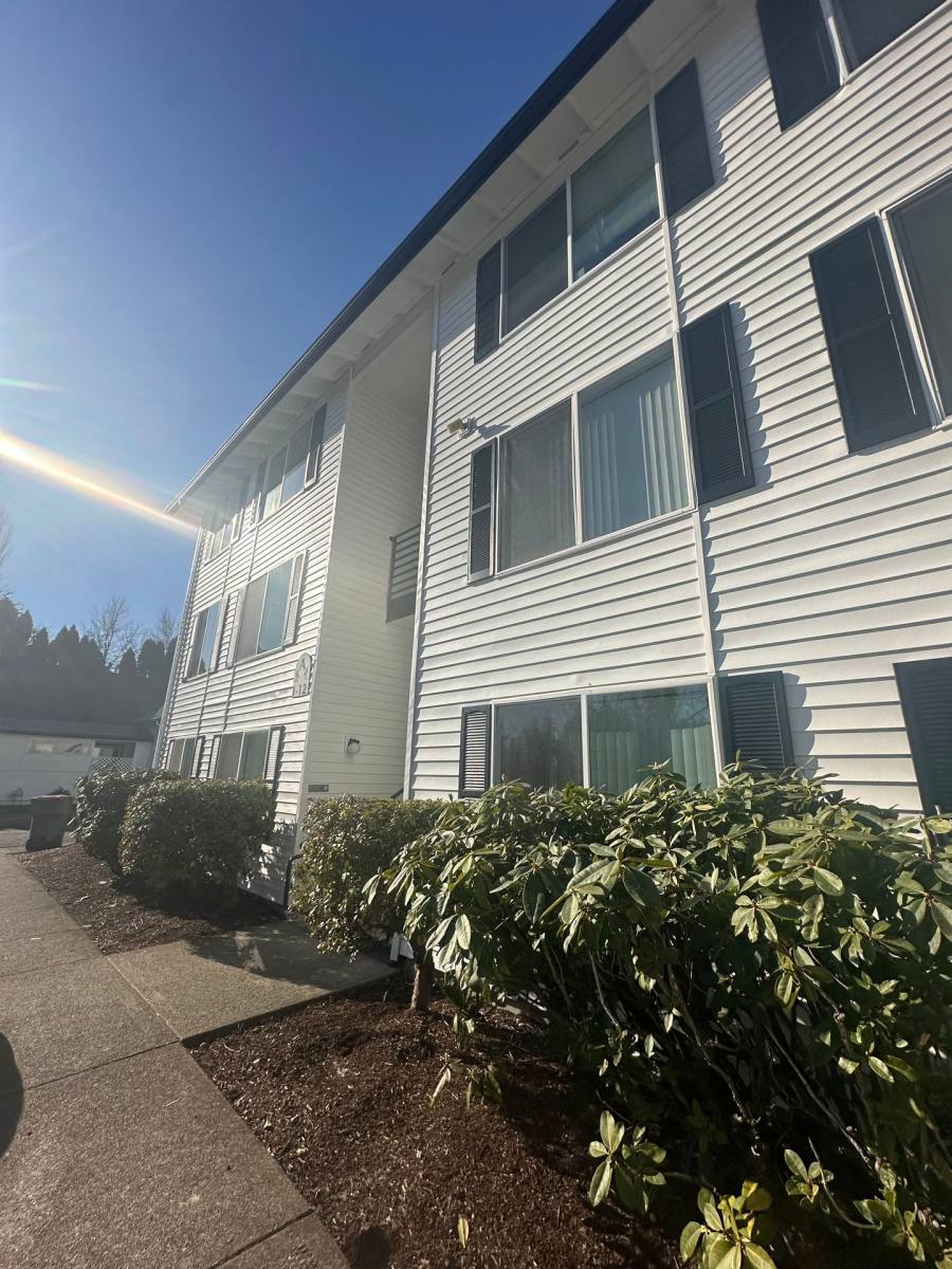 Apartment for rent at 230 SE Evans St, McMinnville, OR 97128