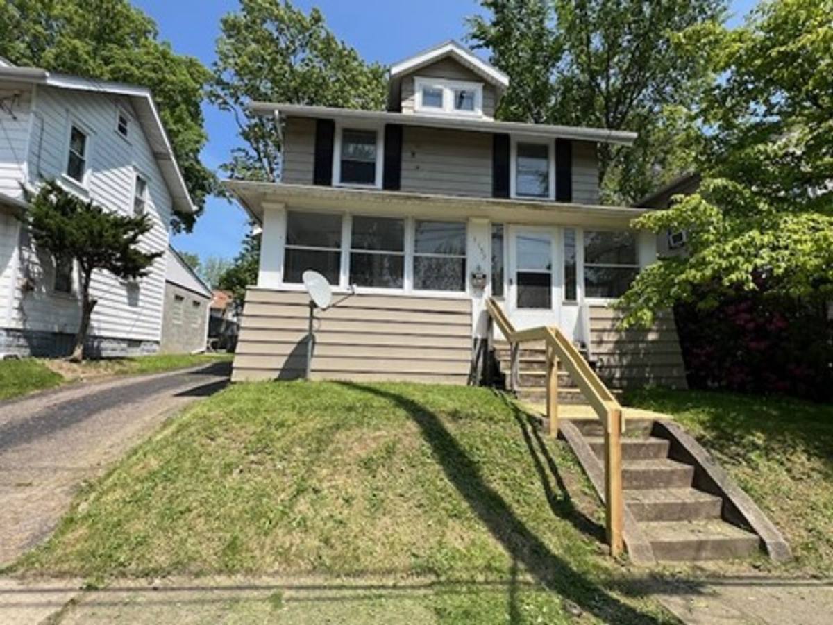 House for rent at 1155 Big Falls Ave, Akron, OH 44310
