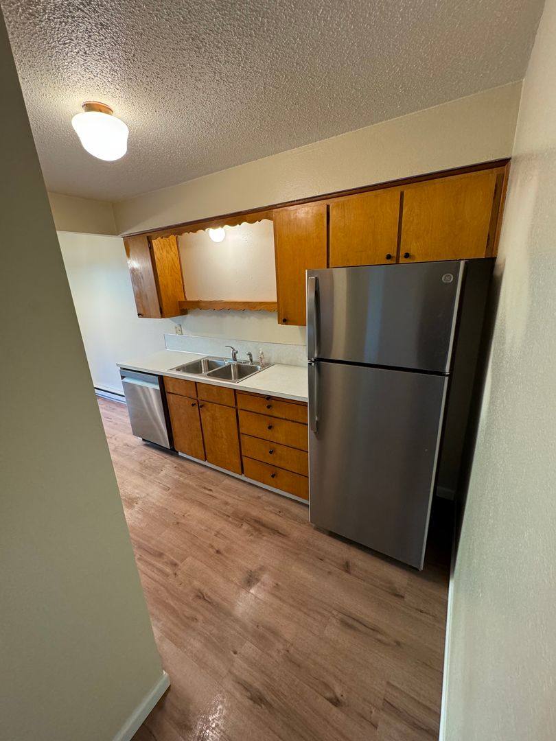 Apartment for rent at 700 NW 12th St, McMinnville, OR 97128