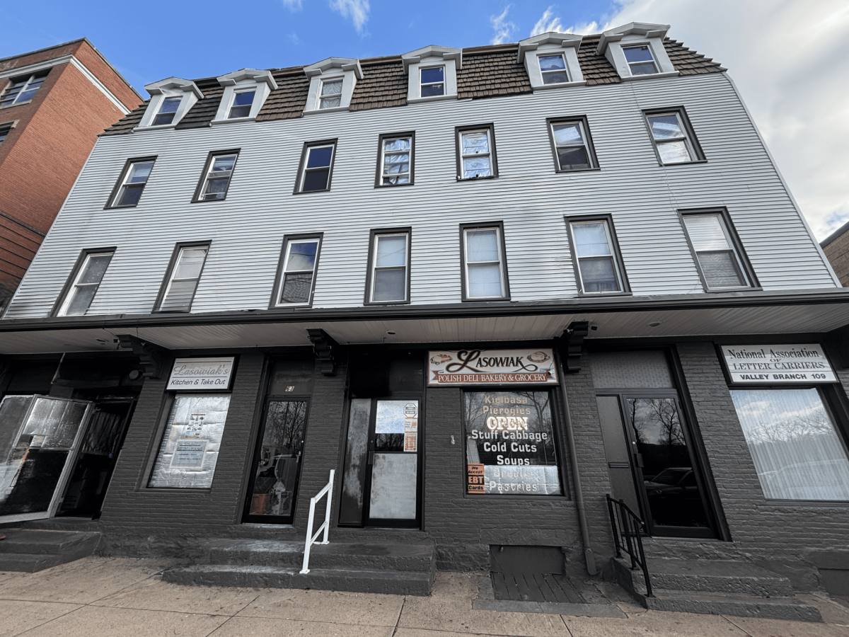 Apartment for rent at 63 Derby Ave, Derby, CT 06418