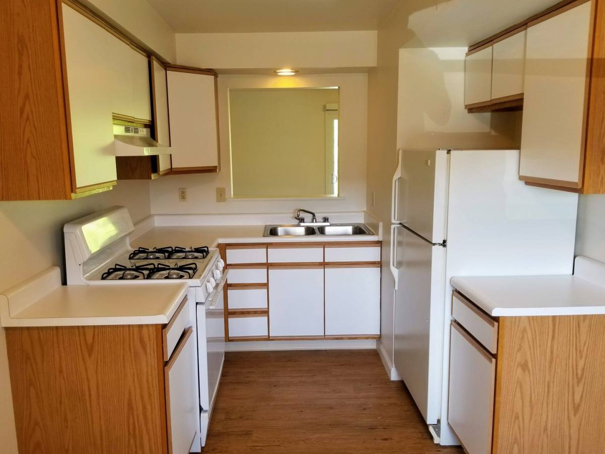 Townhouse for rent at 721 Hemlock Square, Zelienople, PA 16063