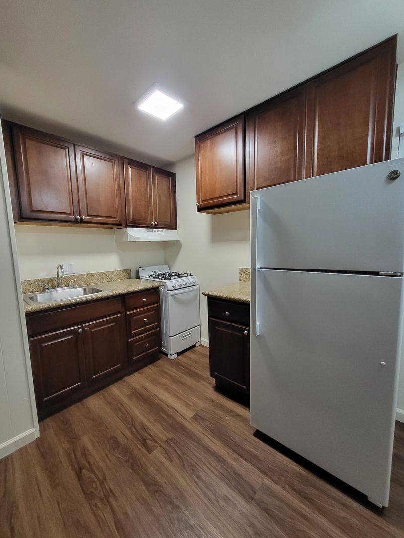 Apartment for rent at 4080 Lamont St, San Diego, CA 92109