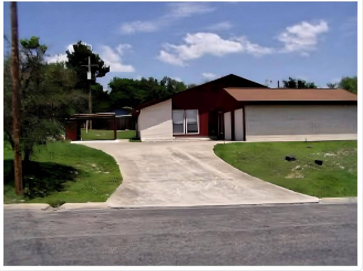 Townhouse for rent at 1902 W Lane, Kerrville, TX 78028