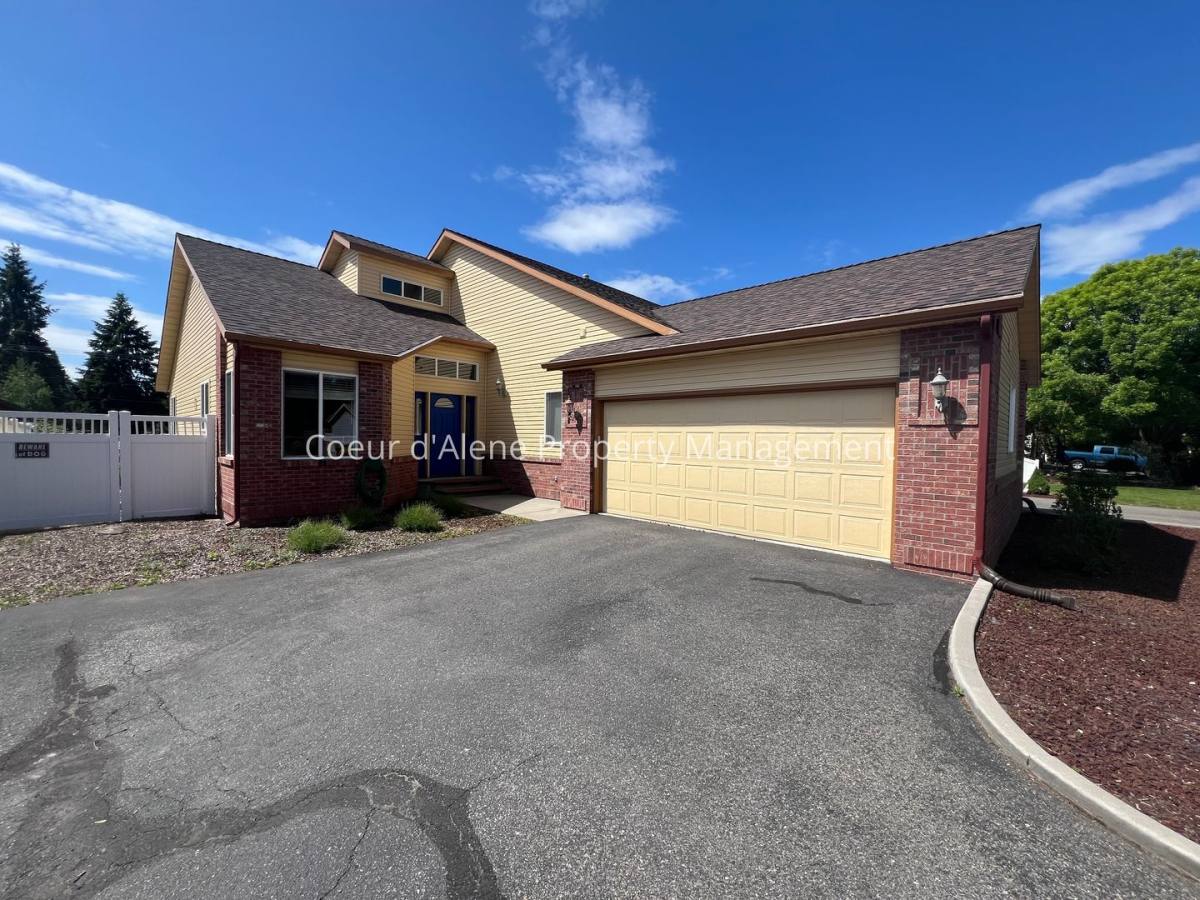 Townhouse for rent at 1772 E Bruce Rd, Hayden, ID 83835