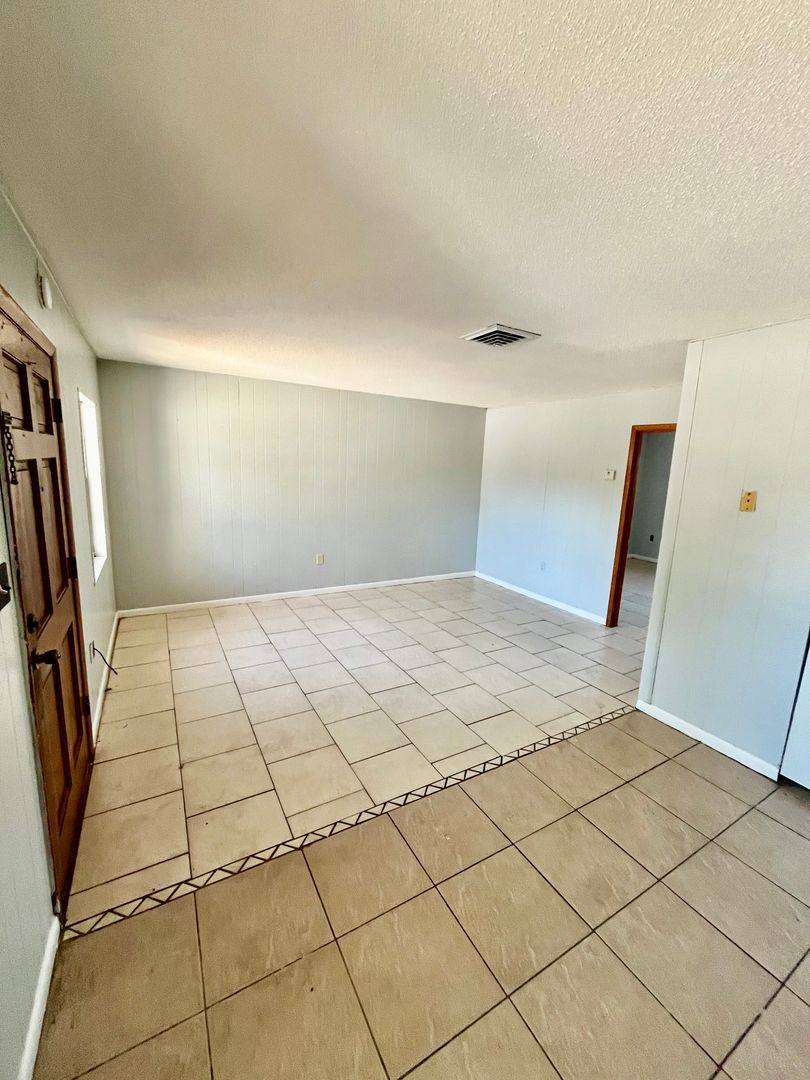 Apartment for rent at 1885 Crystal Lake Dr N, Lakeland, FL 33801