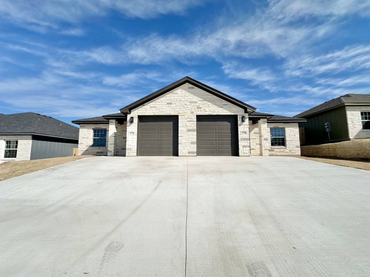 Townhouse for rent at 1215 Antelope Trail, Temple, TX 76504