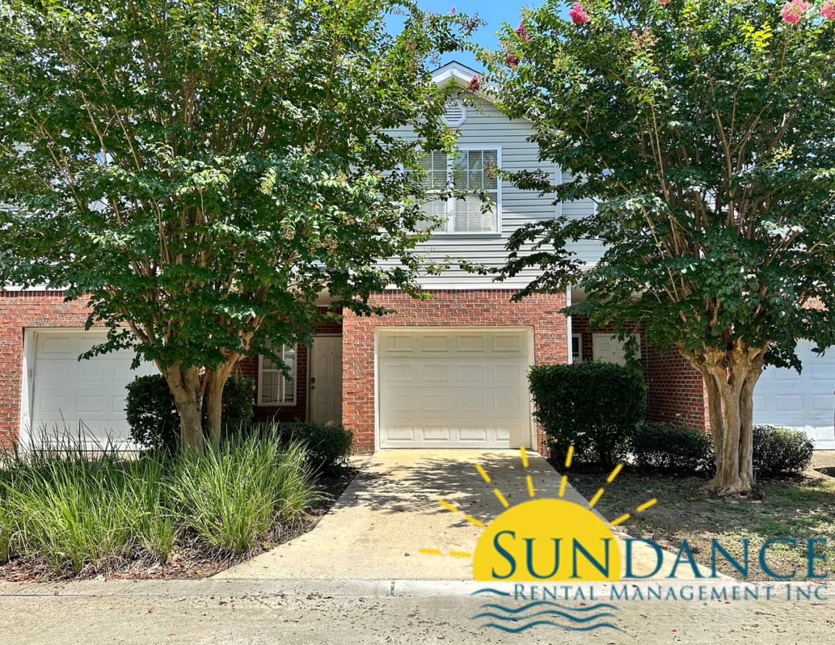 Townhouse for rent at 119 Tooke St, Fort Walton Beach, FL 32547