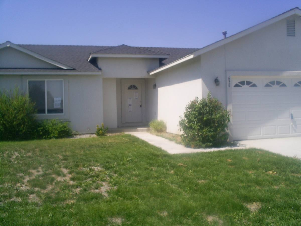House for rent at 638 Wedge Lane, Fernley, NV 89408