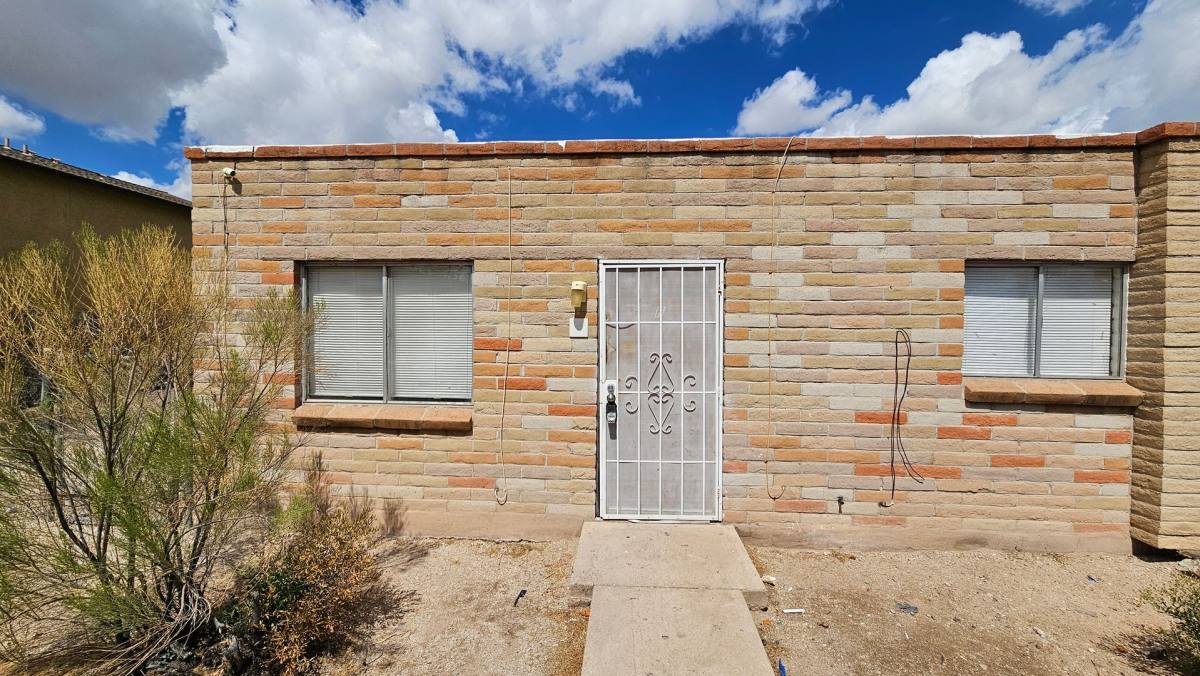 Apartment for rent at 146 E Kelso St, Tucson, AZ 85705