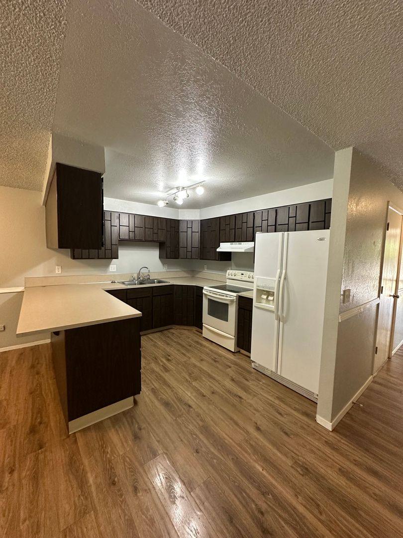 House for rent at 10611 Hinsdale Dr, Boise, ID 83713