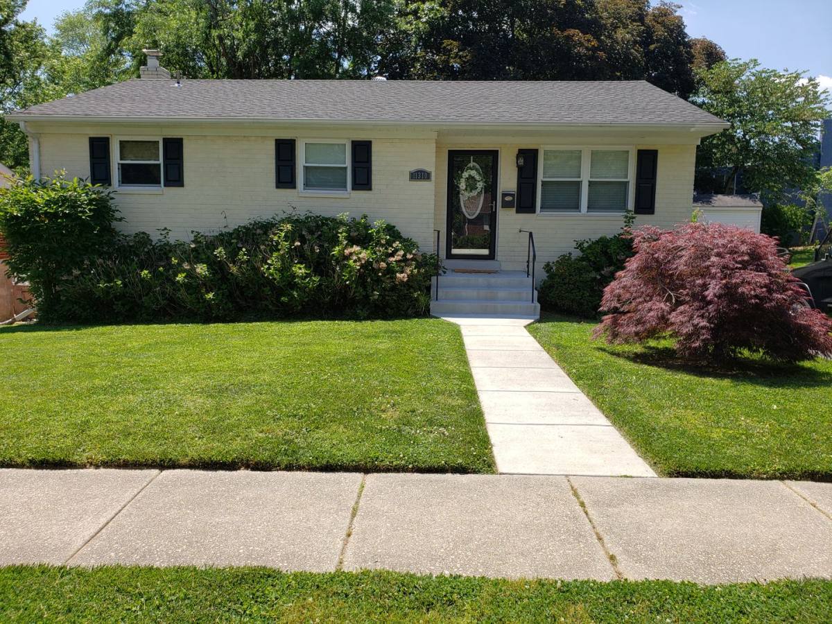 House for rent at 11310 Ashley Dr, Rockville, MD 20852