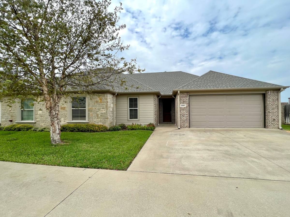 House for rent at 2980 Elkton Trail, Tyler, TX 75703