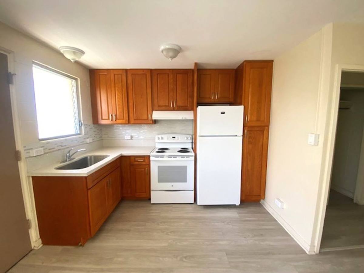 Apartment for rent at 825 University Ave, Honolulu, HI 96826