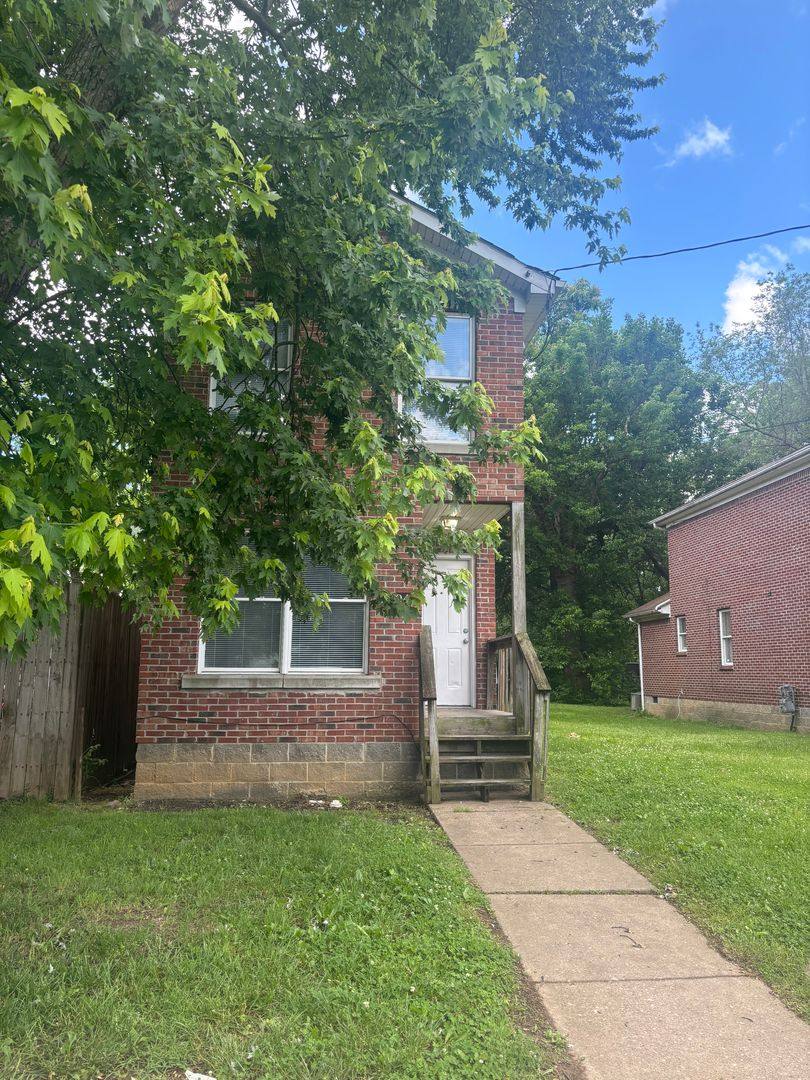 House for rent at 2404 Montgomery, Louisville, KY 40212