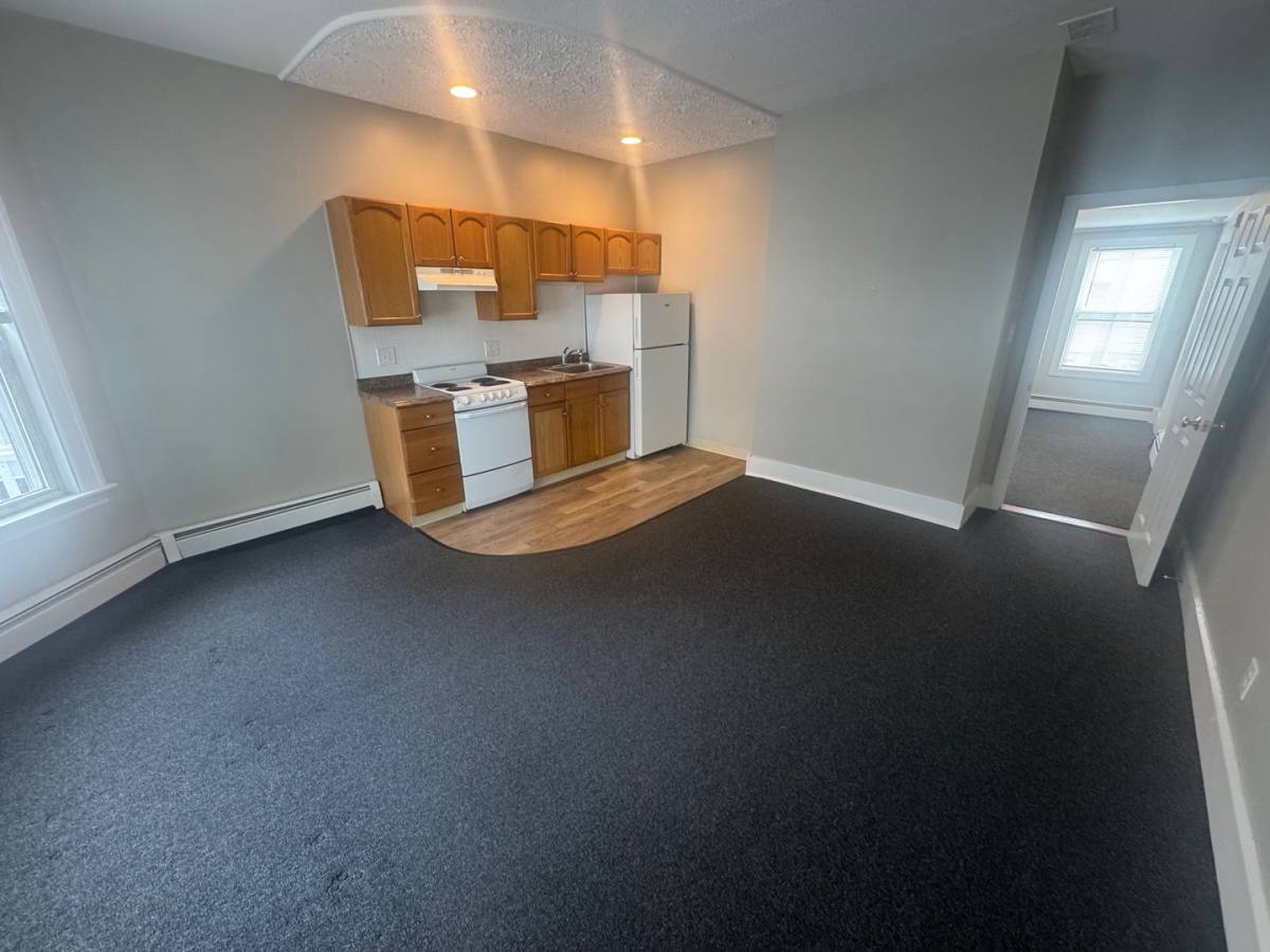 Apartment for rent at 336 Cabot St, Beverly, MA 01915