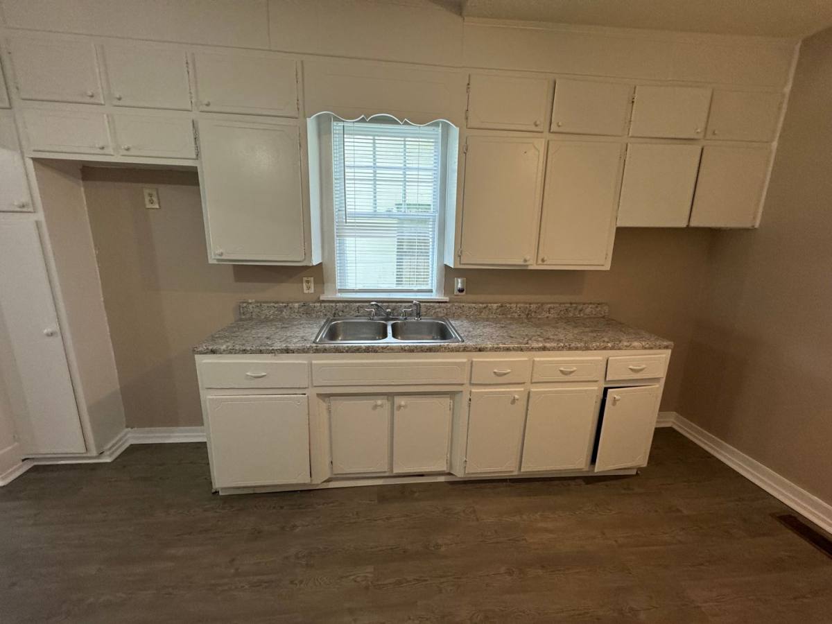 House for rent at 1012 Cotton Ave SW, Birmingham, AL 35211